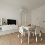 Via San Zeno شقة كافالكاسيل