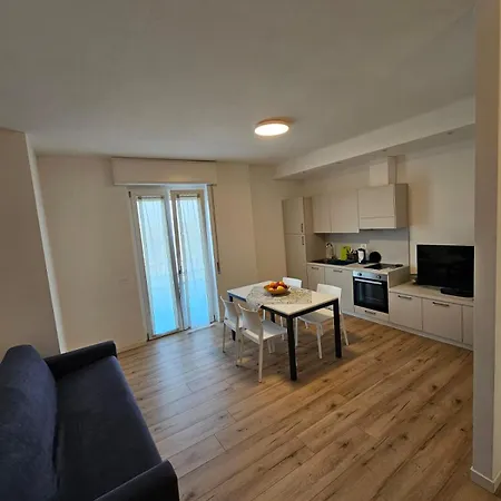 Via San Zeno * كافالكاسيل