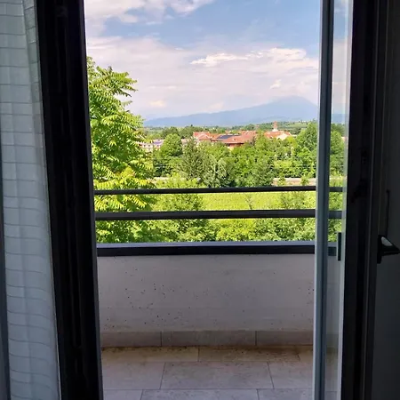 Via San Zeno Apartment